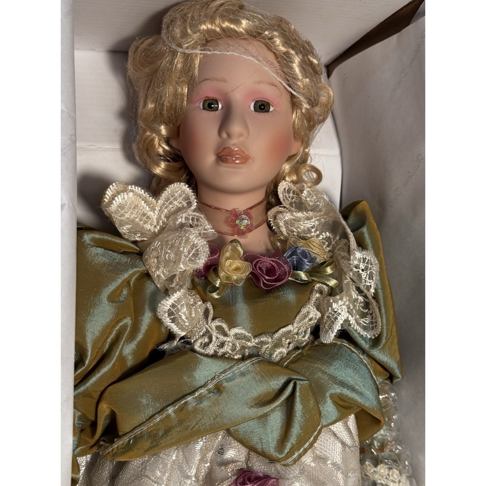 Duck House Heirloom Doll " Alodie" Limited Edition 18" Blonde Curls Hazel Eyes - Picture 2 of 8